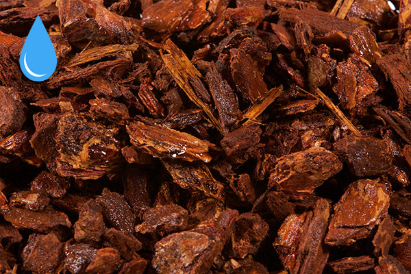Deco Nuggets Bark Chips — wet